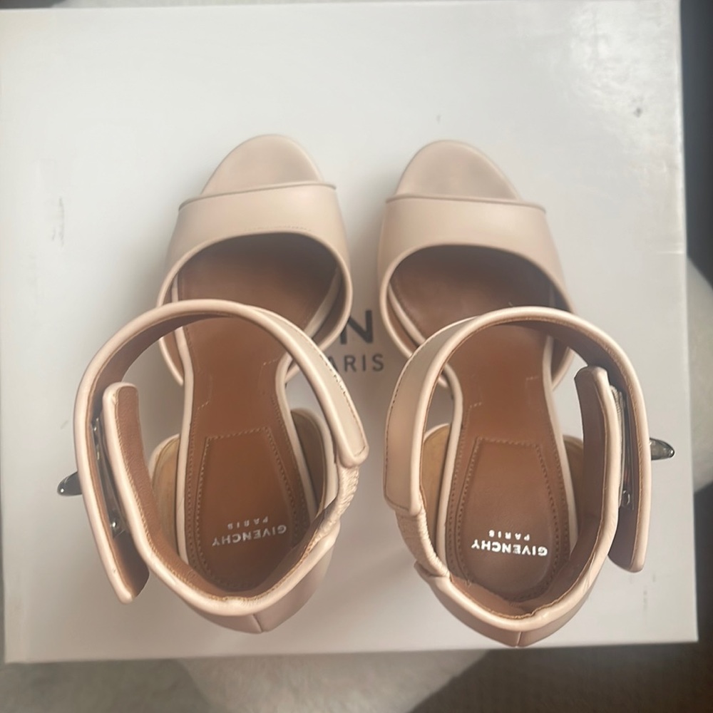 Givenchy powder rose pink shark tooth platform sandal - Picture 4 of 12